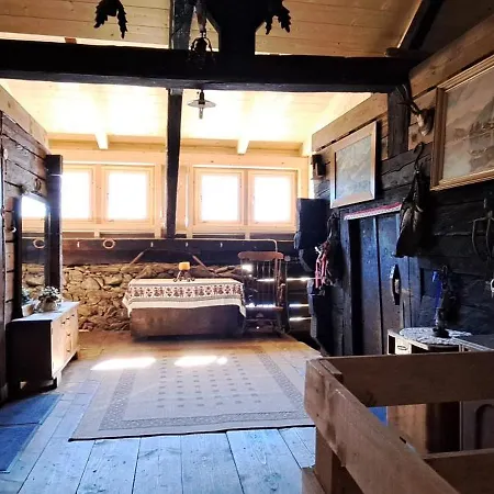 Ahnenhuette Untersabernighof * Пенк