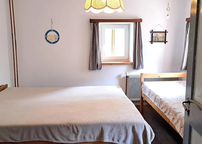 Ahnenhuette Untersabernighof Alpesi faház Penk