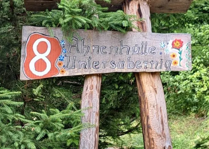 Ahnenhuette Untersabernighof Alpesi faház Penk