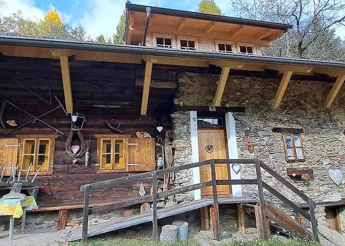 Ahnenhuette Untersabernighof Alpesi faház Penk